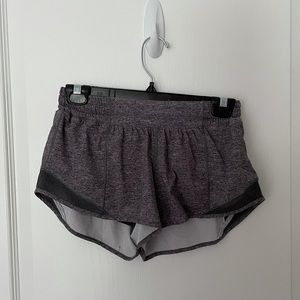 Lululemon Hotty Hot Lined Short 2.5